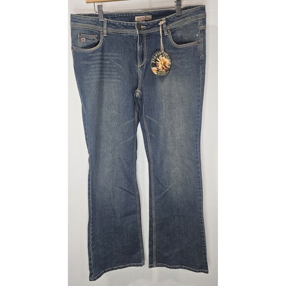 Paris Blues Women Junior Y2K Size 17 Stretch Light Wash Bootcut Mid Rise Jeans - Picture 1 of 15